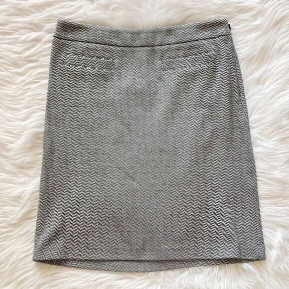 Talbots Herringbone Pencil Skirt Light Grey Size 4 Petite - Picture 1 of 5